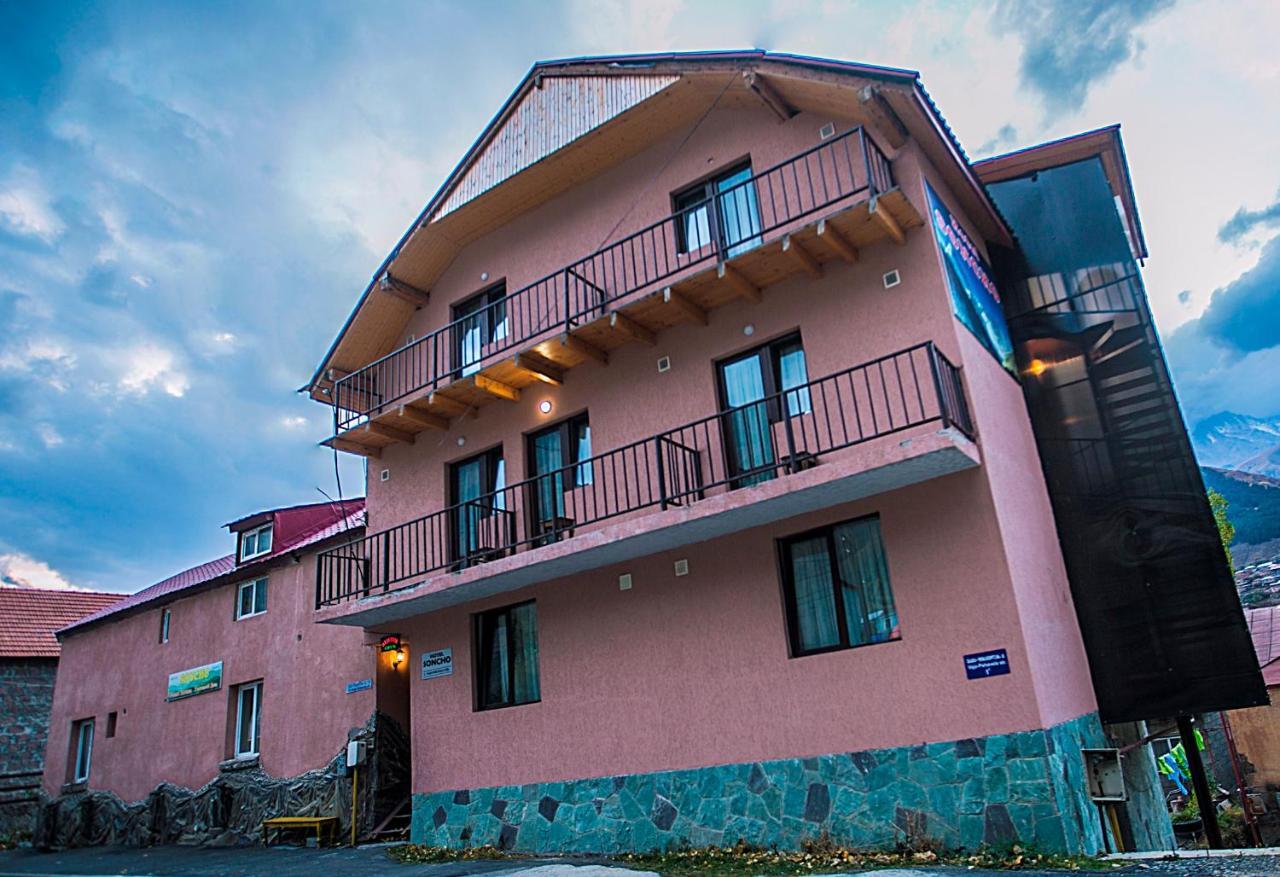 Hotel Soncho Kazbegi Extérieur photo